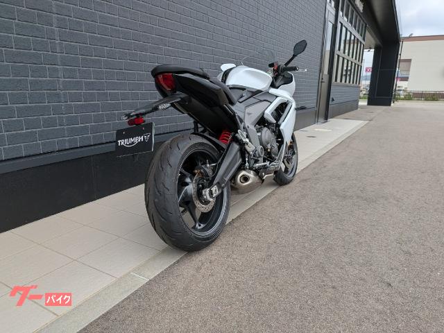 TRIUMPH デイトナ660 純正クイックシフター装備 登録済未