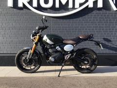 ＴＲＩＵＭＰＨ　スクランブラー４００Ｘ