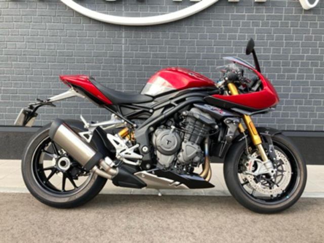 スピードトリプル1200RR ETC2．0 フレームプロテクター LEDウインカー ブレンボ オーリンズ