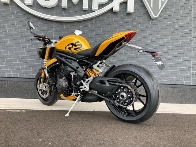 スピードトリプル1200RS ETC2．0  フレームプロテクター グリップヒーター オーリンズ ブレンボ