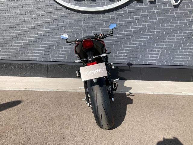 ストリートトリプルRS ETC2．0 シートカウルあり オーリンズリアサス