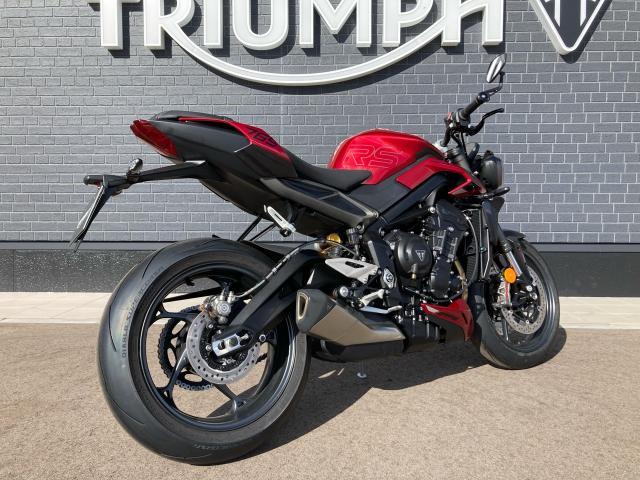 ストリートトリプルRS ETC2．0 シートカウルあり オーリンズリアサス