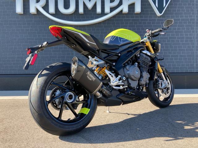 TRIUMPH スピードトリプル1200RX 限定車特別仕様