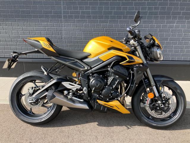 ストリートトリプルRS オーリンズ Brembo フライスクリーン 純正スライダー アームガード