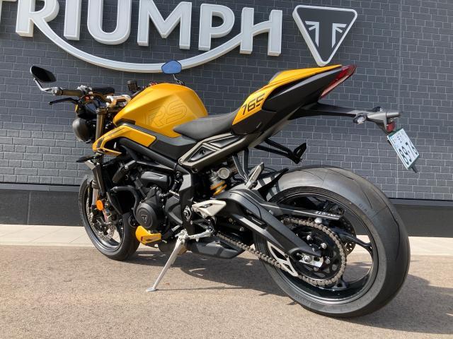 ストリートトリプルRS オーリンズ Brembo フライスクリーン 純正スライダー アームガード