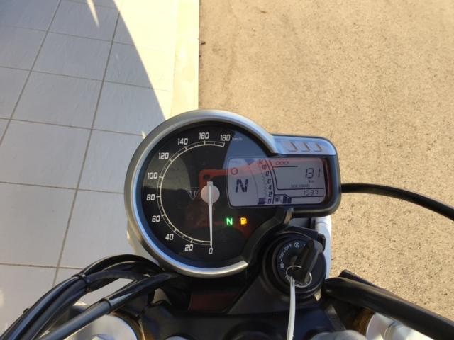 スクランブラー400X