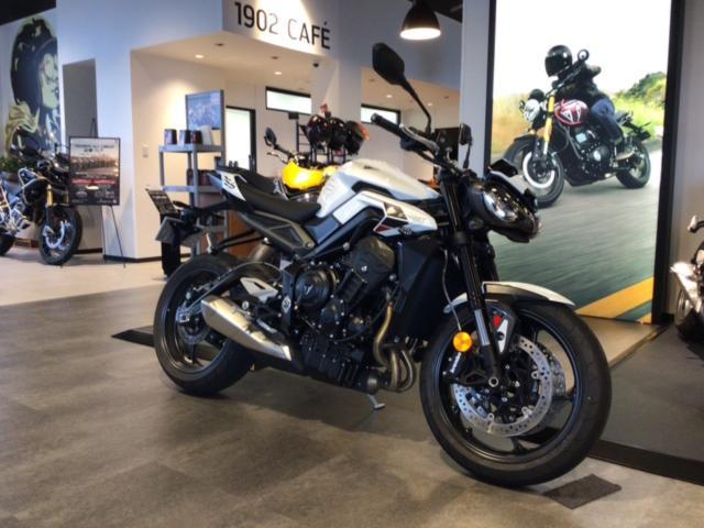ストリートトリプル765R