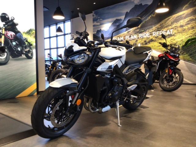 ストリートトリプル765R