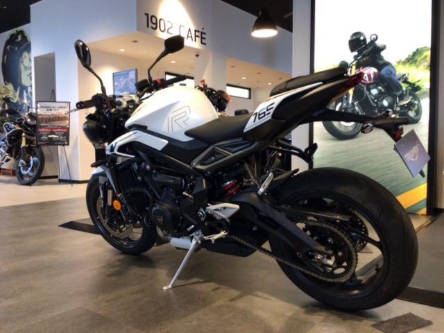 ストリートトリプル765R