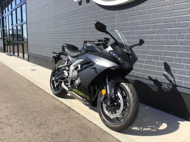 デイトナ660 登録済み未使用車 純正クイックシフター ETC2．0