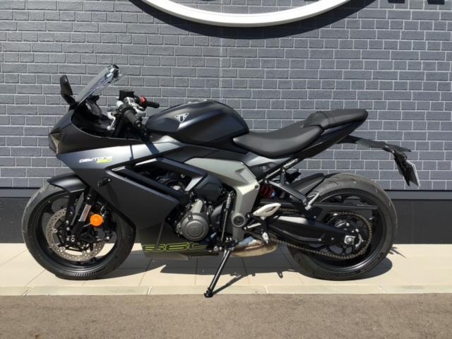 デイトナ660 登録済み未使用車 純正クイックシフター ETC2．0