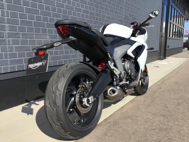 デイトナ660 純正クイックシフター装着 ETC2．0装着