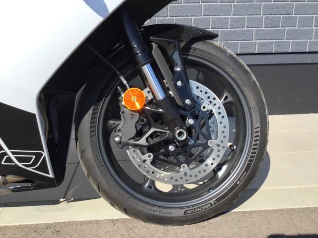 デイトナ660 純正クイックシフター装着 ETC2．0装着