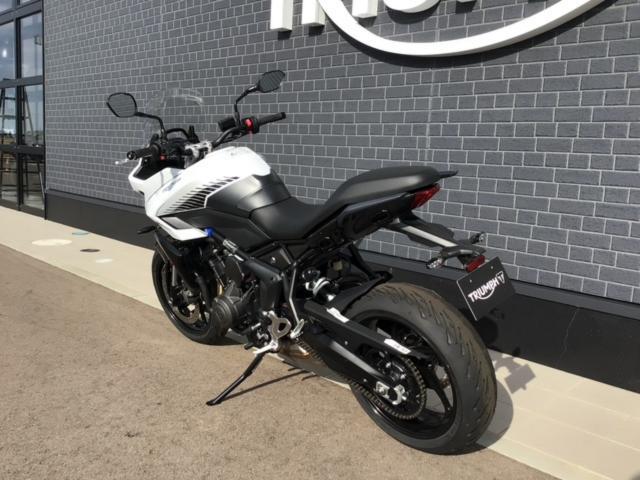 タイガースポーツ660 新車