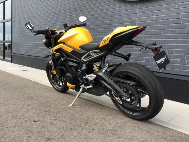 ストリートトリプル765RS