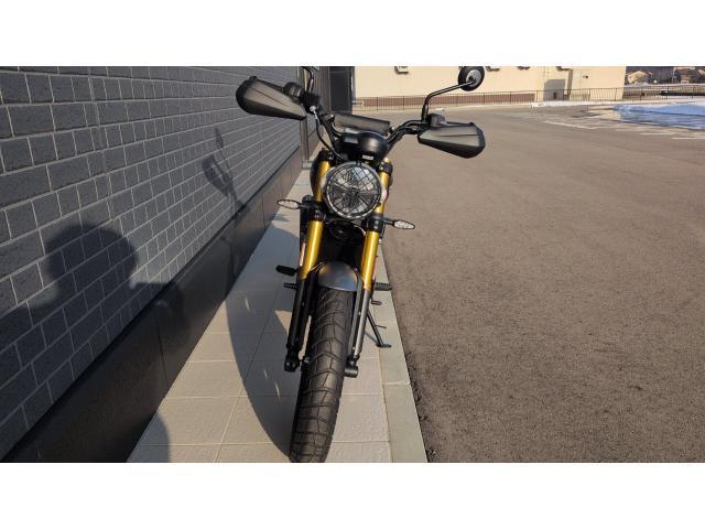 スクランブラー400X 登録未走行