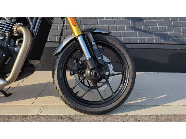 スピード400 登録未走行車両