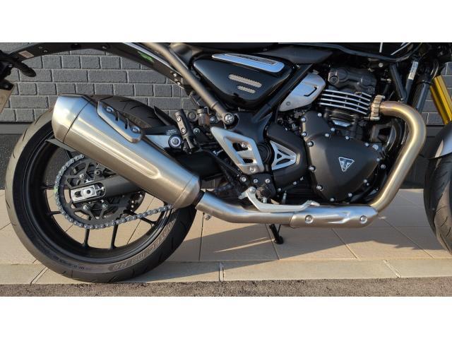 スピード400 登録未走行車両