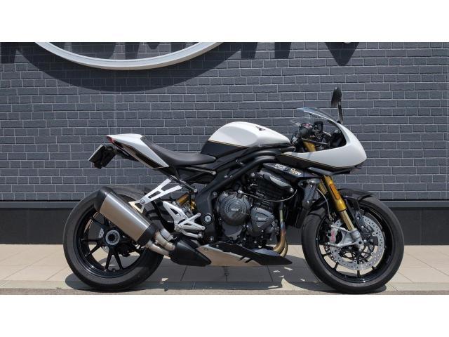 スピードトリプル1200RR