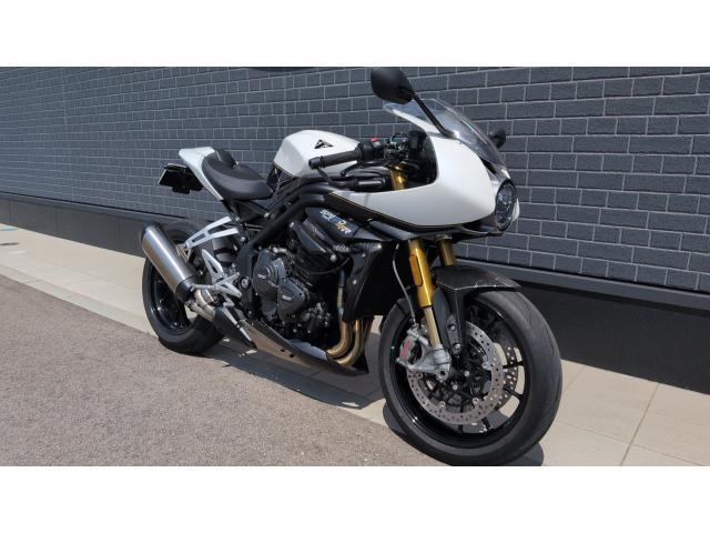 スピードトリプル1200RR