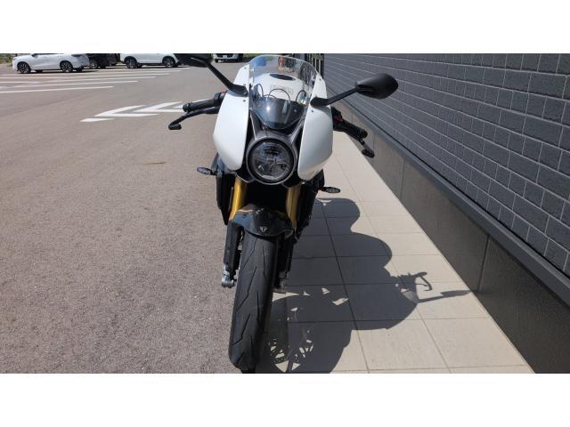 スピードトリプル1200RR