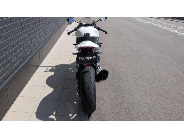 スピードトリプル1200RR