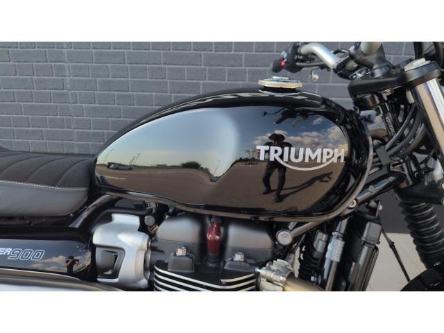 スクランブラー900