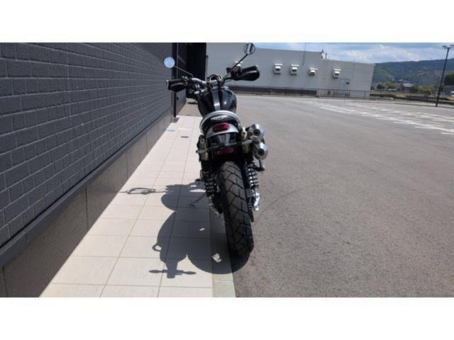 スクランブラー1200XE 新車在庫車 純正アクセサリー半額（税込み11万円以上）