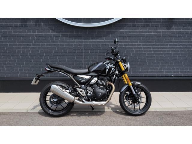 スピード400 登録済み未使用車