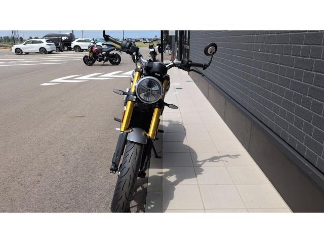 スピード400 登録済み未使用車