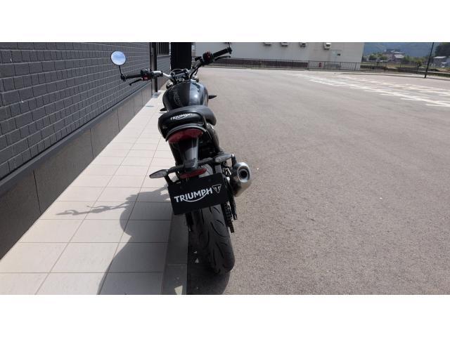 スピード400 登録済み未使用車