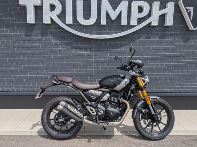 スクランブラー400X 登録済未使用車