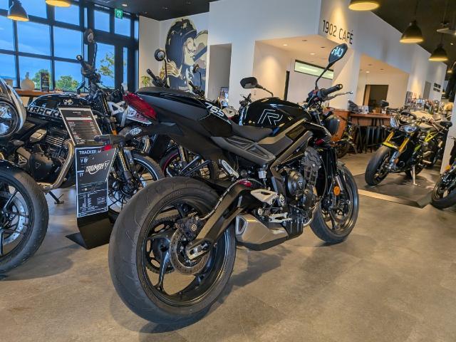 ストリートトリプル765R