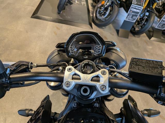 ストリートトリプル765R