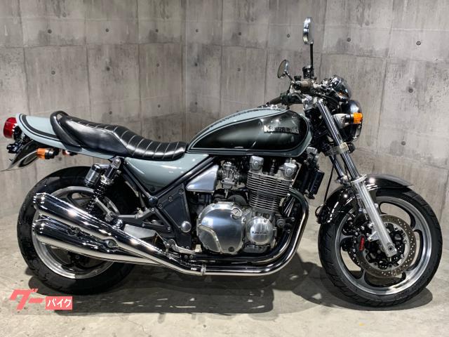 ＺＥＰＨＹＲ１１００　４本出しマフラー　ブレンボマスター＆キャリパー　前後メッキフェンダー