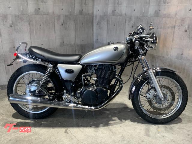 ＳＲ４００　カフェレーサー仕様　ブラックエンジン　セパハン　社外シート　グラブバー　他カスタム
