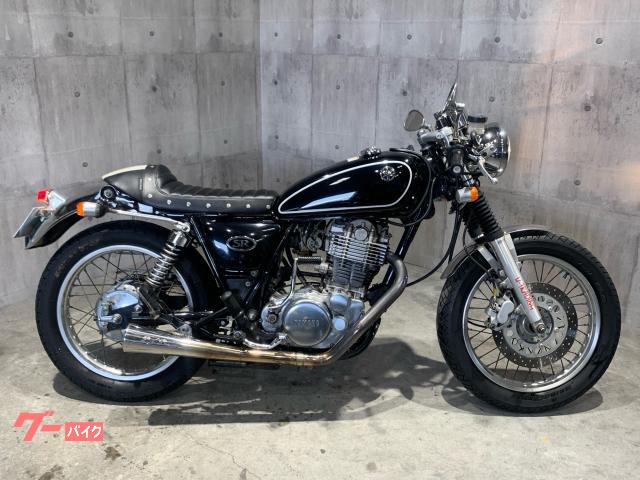 ＳＲ４００　カフェレーサー仕様　ペイトンプレイススリップオンマフラー＆セパハン　他カスタム多数