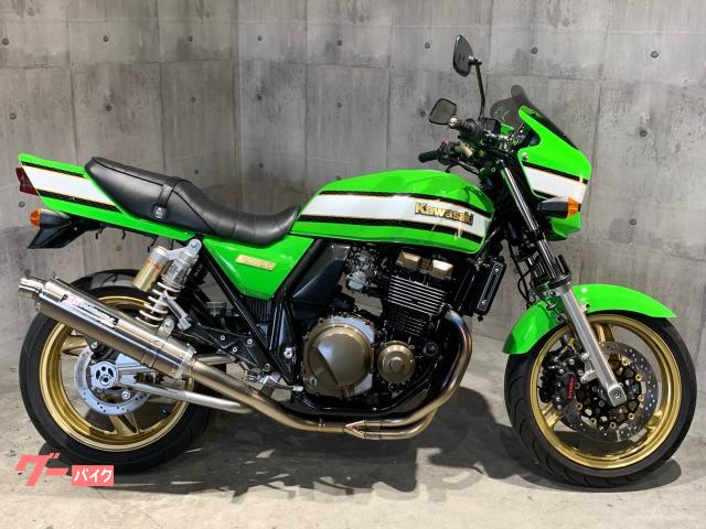 ＺＲＸ４００　ヨシムラフルエキ　ブレンボキャリパー　サンスターディスク　グッドリッジメッシュブレーキホース　ＭＲＡスクリーン