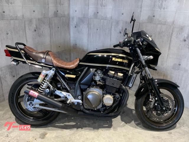 ＺＲＸ４００　モリワキワンピースマフラー　ＢＥＥＴバックステップ＆ポイントカバー＆ラジエターガード　ＦＲＰビキニカウル　スライダー