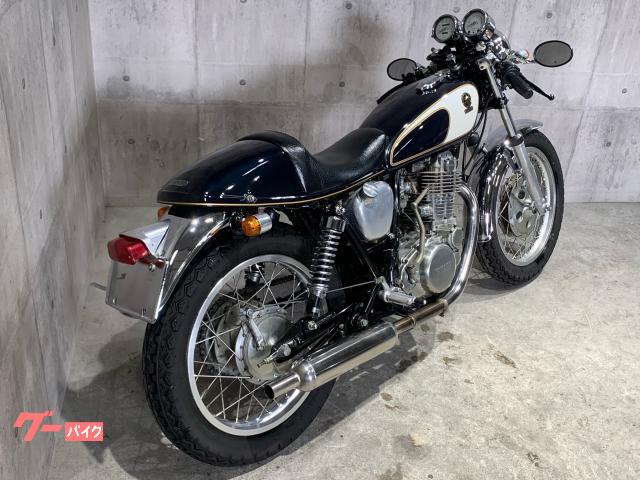 NO.2982　SR400　セパハン バックステップ オイルクーラー マフラー シート エグリタンク ライト テール 他 ☆彡 ヤマハ SR400 セパハン キャブトンマフラー バックステップ