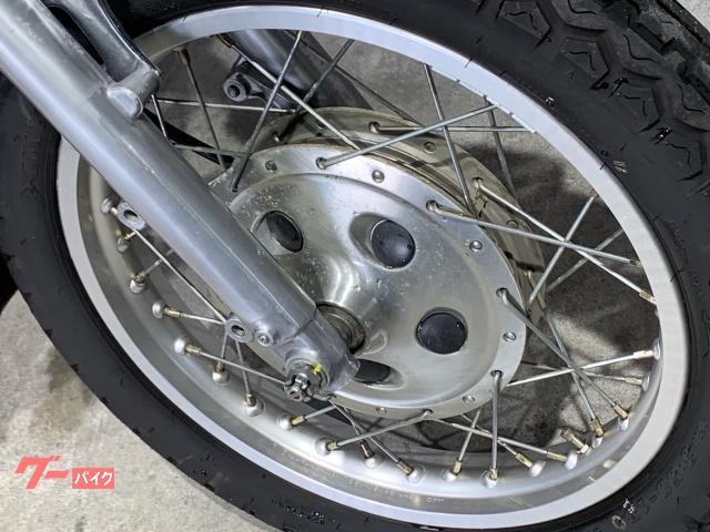 NO.2982　SR400　セパハン バックステップ オイルクーラー マフラー シート エグリタンク ライト テール 他 ☆彡 ヤマハ SR400 セパハン キャブトンマフラー バックステップ