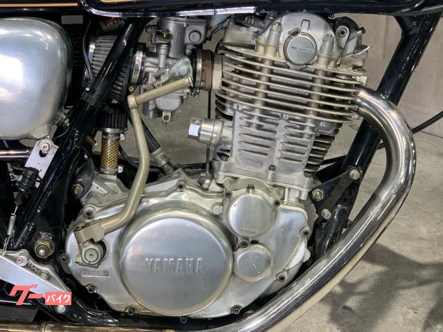 ヤマハ SR400 セパハン キャブトンマフラー バックステップ