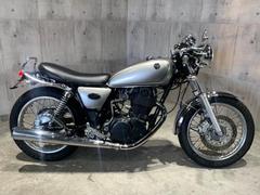 ヤマハ　ＳＲ４００　カフェレーサー仕様　ブラックエンジン　セパハン　社外シート　グラブバー　他カスタム