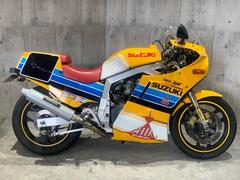 スズキ　ＧＳＸ−Ｒ１１００　油冷エンジン　ＧＵ７４Ａ