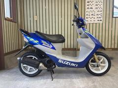 スズキ　ＺＺ　　テレフォニカモビスター　７．２馬力　タイヤ前後新品　リアスポイラー　国内生産　１２インチ　２サイクル　キャブレター　シー