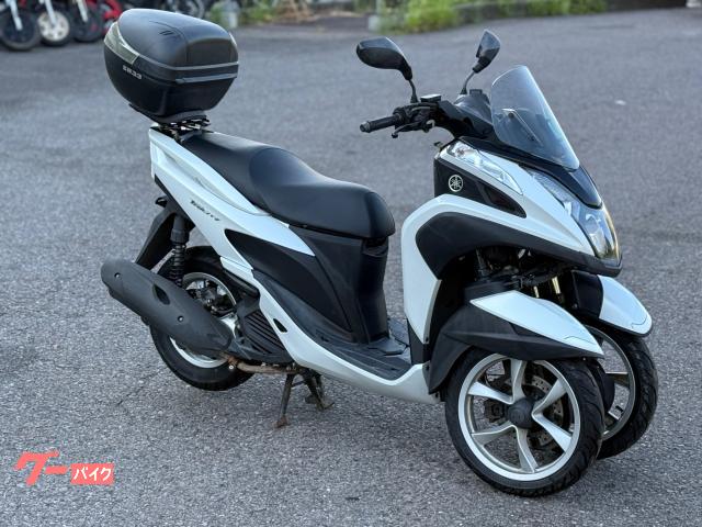 ヤマハ トリシティ125 SE82J Vベルト交換 Fタイヤ新品