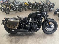 ＴＲＩＵＭＰＨ　ボンネビル　ボバー