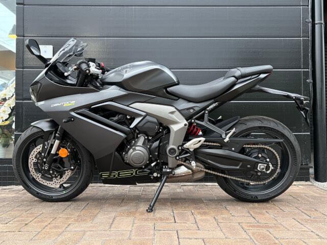 デイトナ660 ABS ノーマル車 正規ディーラー車