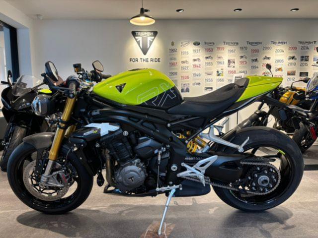 スピードトリプル1200RS 正規ディーラー車 JETBLACK