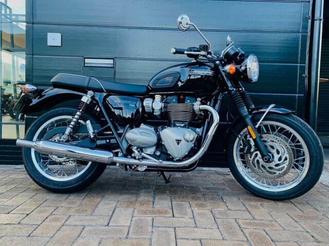 ボンネビルT120 正規ディーラー車 ABS JETBLACK